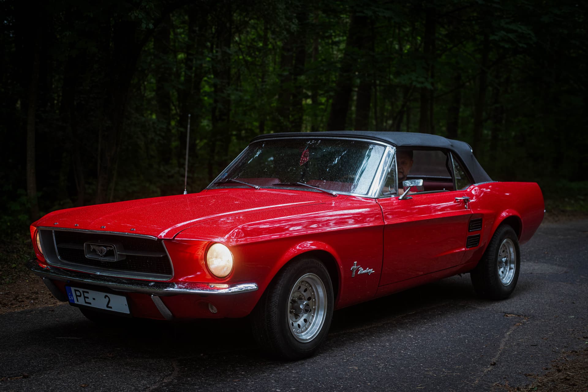Ford Mustang 1967 foto 5