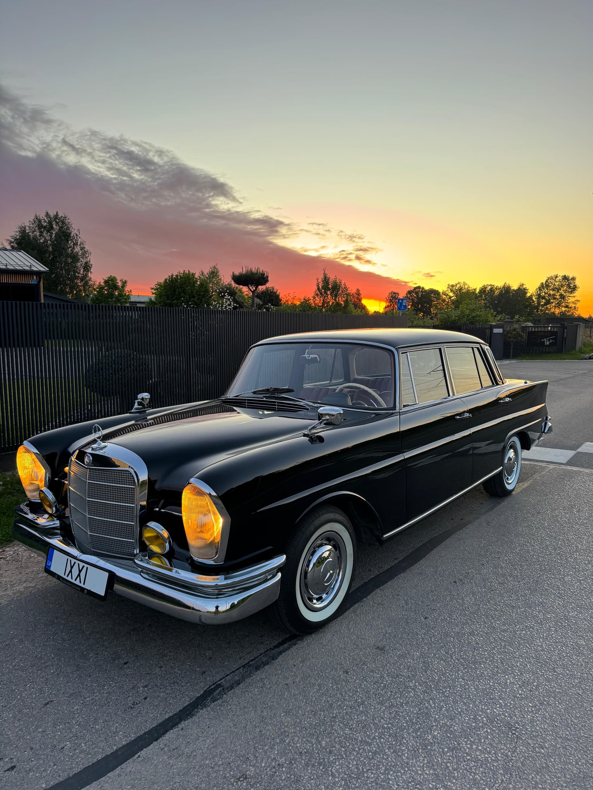 Mercedes Benz S220 1964 foto 2
